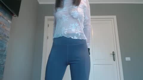 Snapshot of cuteangelx chatting on March 2026 08:42:01 AM Anne-Marie online show from March 2026 08:42:01 AM