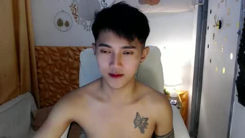 Snapshot of cuteasiancock98 chatting on March 2025 04:49:01 PM Steph online show from March 2025 04:49:01 PM