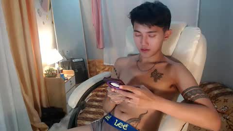 Snapshot of cuteasiancock98 chatting on November 2025 06:45:02 PM Steph online show from November 2025 06:45:02 PM
