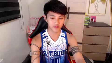 Snapshot of cuteasiancock98 chatting on March 2026 12:27:01 AM Steph online show from March 2026 12:27:01 AM