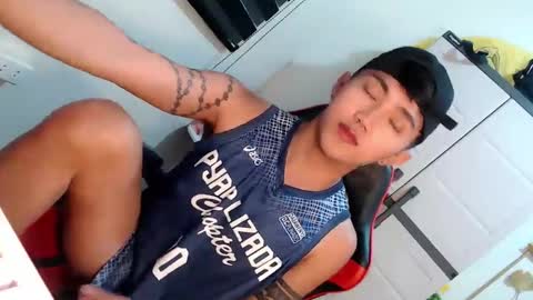 Snapshot of cuteasiancock98 chatting on April 2026 02:09:02 AM Steph online show from April 2026 02:09:02 AM