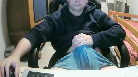 Snapshot of cuteboy090 chatting on October 2025 10:05:01 PM Cuteboy090 online show from October 2025 10:05:01 PM