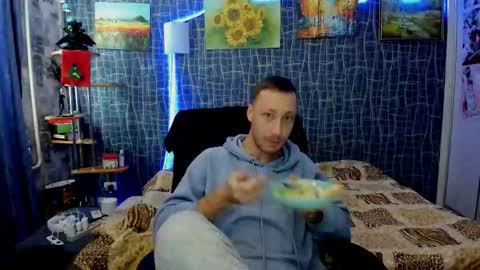 cuteboy228 online show from January 2026 11:01:01 AM