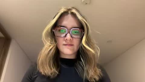 CuteBunny 21 online show from June 2026 12:33:01 AM