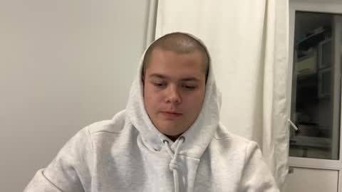 Alex online show from October 2025 06:27:01 PM