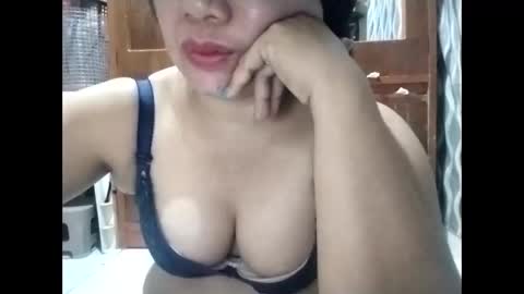 Snapshot of cutechey06 chatting on March 2026 05:51:01 PM Sky online show from March 2026 05:51:01 PM