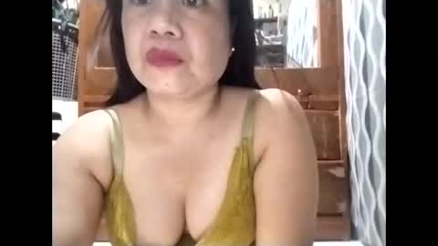 Snapshot of cutechey06 chatting on March 2026 08:58:02 AM Sky online show from March 2026 08:58:02 AM