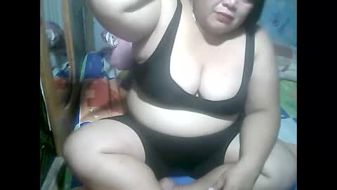 Snapshot of cutechubbyasian chatting on April 2026 01:36:02 PM cutechubbyasian online show from April 2026 01:36:02 PM