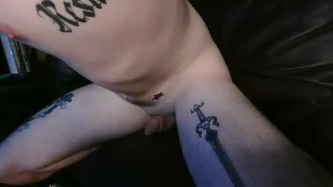 Snapshot of cutecouple033 chatting on September 2025 03:50:02 AM cutecouple online show from September 2025 03:50:02 AM