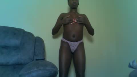 Snapshot of cuteebony16 chatting on June 2026 05:08:01 AM tawi online show from June 2026 05:08:01 AM