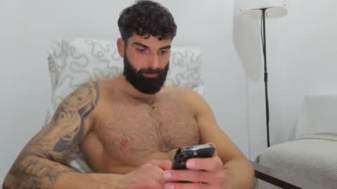 Snapshot of cuteeboy chatting on February 2025 09:26:02 PM cuteeboy online show from February 2025 09:26:02 PM