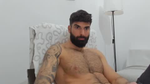 Snapshot of cuteeboy chatting on February 2025 03:27:01 PM cuteeboy online show from February 2025 03:27:01 PM