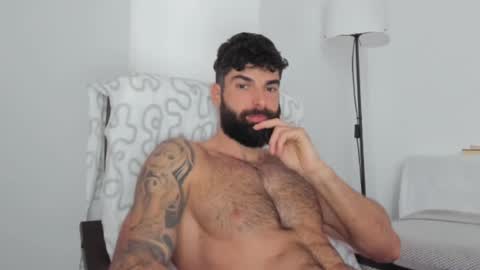 Snapshot of cuteeboy chatting on February 2025 06:15:02 AM cuteeboy online show from February 2025 06:15:02 AM