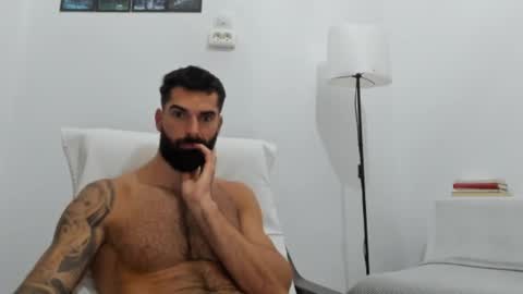 Snapshot of cuteeboy chatting on October 2025 07:06:02 AM cuteeboy online show from October 2025 07:06:02 AM