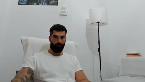 Snapshot of cuteeboy chatting on October 2025 01:33:02 PM cuteeboy online show from October 2025 01:33:02 PM