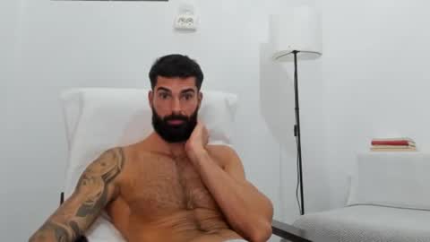 Snapshot of cuteeboy chatting on October 2025 11:54:02 AM cuteeboy online show from October 2025 11:54:02 AM