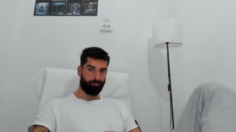 Snapshot of cuteeboy chatting on October 2025 06:49:01 AM cuteeboy online show from October 2025 06:49:01 AM