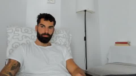 Snapshot of cuteeboy chatting on November 2025 07:31:01 AM cuteeboy online show from November 2025 07:31:01 AM