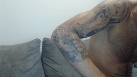 Snapshot of cuteeboy chatting on November 2025 06:57:02 AM cuteeboy online show from November 2025 06:57:02 AM