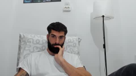 Snapshot of cuteeboy chatting on November 2025 06:19:02 PM cuteeboy online show from November 2025 06:19:02 PM