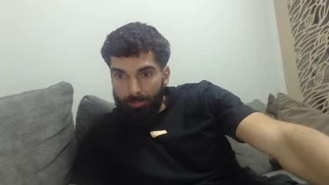 Snapshot of cuteeboy chatting on November 2025 05:04:02 PM cuteeboy online show from November 2025 05:04:02 PM