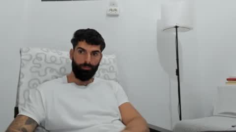 Snapshot of cuteeboy chatting on November 2025 09:01:02 AM cuteeboy online show from November 2025 09:01:02 AM