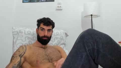 Snapshot of cuteeboy chatting on December 2025 09:36:01 AM cuteeboy online show from December 2025 09:36:01 AM