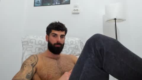 Snapshot of cuteeboy chatting on December 2025 12:20:01 PM cuteeboy online show from December 2025 12:20:01 PM