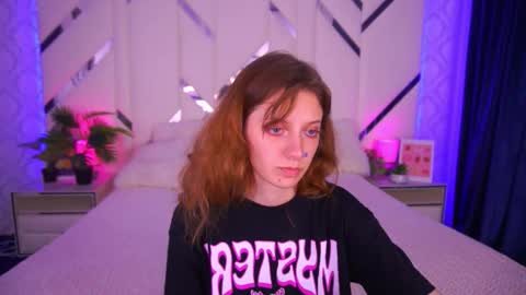 Foxy online show from November 2025 02:28:02 PM