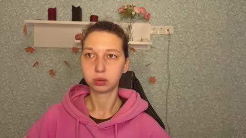 Elli online show from November 2025 05:06:02 AM