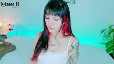 Zoe  online show from April 2026 05:03:02 AM