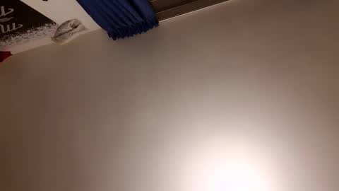 cuteguy52 online show from April 2026 10:40:02 PM