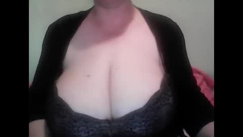 Snapshot of cutejessytom chatting on June 2026 02:23:01 PM Jessy online show from June 2026 02:23:01 PM