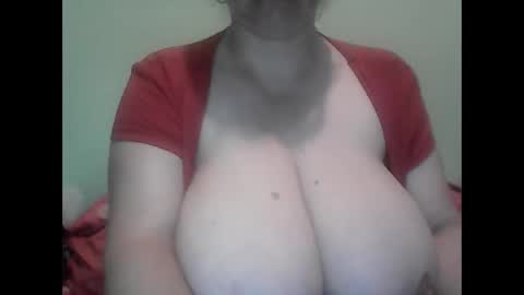 Snapshot of cutejessytom chatting on June 2026 05:12:01 AM Jessy online show from June 2026 05:12:01 AM
