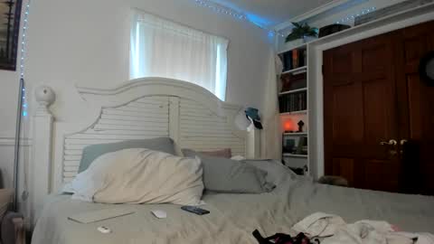 Cutelittlemama0418 Lola online show from September 2025 01:38:01 PM