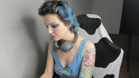Snapshot of cutemetalgoddess chatting on December 2024 03:24:01 AM Alice online show from December 2024 03:24:01 AM