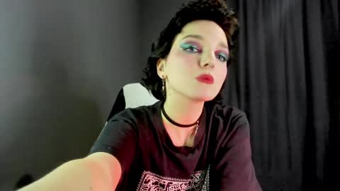 Snapshot of cutemetalgoddess chatting on January 2025 04:07:01 AM Alice online show from January 2025 04:07:01 AM