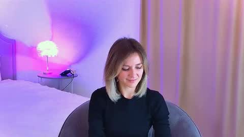 cutemirage online show from October 2025 02:36:02 PM