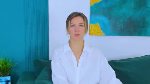 cutemirage online show from October 2025 02:48:01 PM