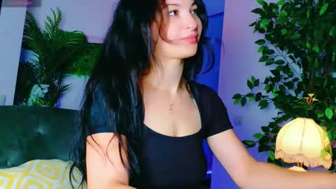 cuteness__girl online show from September 2025 04:47:01 AM