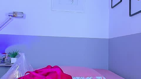 cutepetitee online show from January 2026 07:52:02 PM