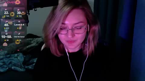 Snapshot of cutepie33 chatting on September 2025 02:19:01 PM cutepie33 online show from September 2025 02:19:01 PM