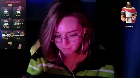 Snapshot of cutepie33 chatting on September 2025 03:03:01 PM cutepie33 online show from September 2025 03:03:01 PM