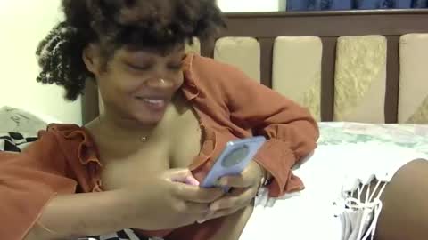 cutermilly online show from December 2024 11:44:01 AM