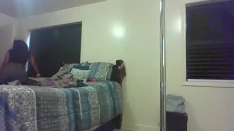 mary mack online show from October 2025 05:13:02 PM