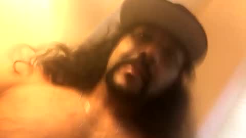 Snapshot of cutesnugglecouple007311 chatting on December 2024 09:19:01 PM White boy online show from December 2024 09:19:01 PM