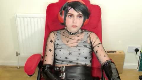 Snapshot of cutest_princess chatting on April 2026 09:56:02 PM cutest_princess online show from April 2026 09:56:02 PM