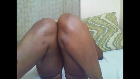 Snapshot of cutetinah chatting on June 2026 10:37:01 PM TAMARA online show from June 2026 10:37:01 PM