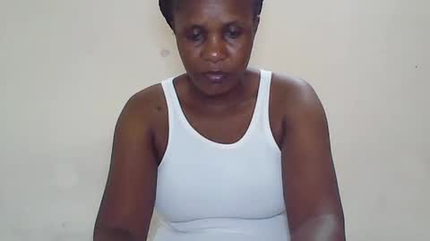 Snapshot of cutetinah chatting on June 2026 07:04:02 PM TAMARA online show from June 2026 07:04:02 PM