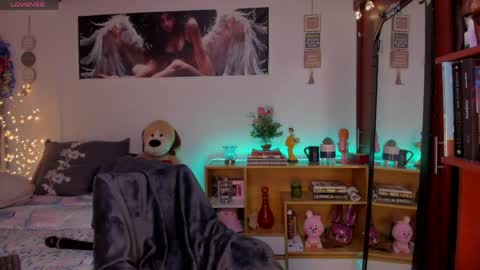 cuteweed420 online show from April 2026 01:08:01 AM